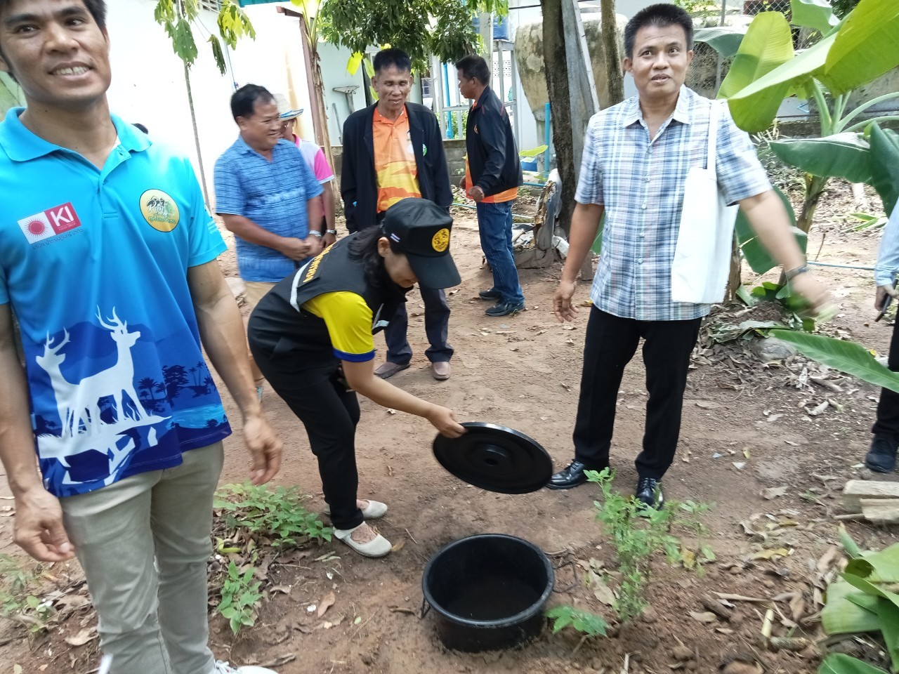 โครงการจัดทำถังขยะเปียกลดโลกร้อน อบต.บัวเชด  ประจำปีงบประมาณ 2568